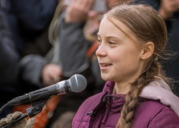 wiki commons - Greta_Thunberg_Greta Thunberg et 600 jeunes traînent la Suède en justice_