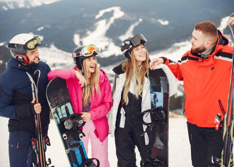 pexels-gustavo-fring-4 jeunes étudiants au ski - Les meilleures stations de ski pour les étudiants
