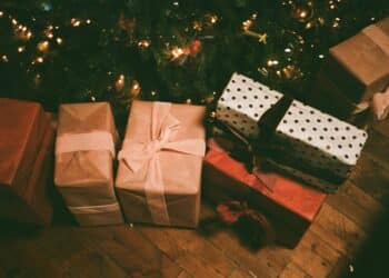 pexels-inga-seliverstova - quiz quel cadeau préfères-tu recevoir de St-Nicolas pour tes études