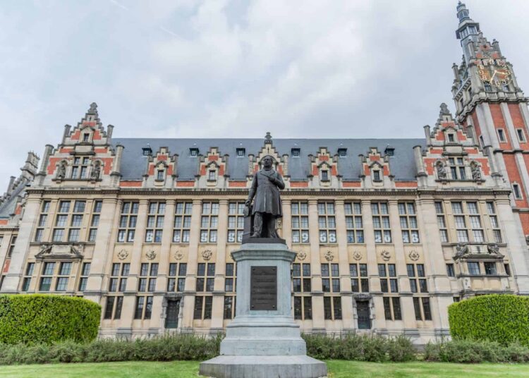 wikipedia - DSC_4320©_Lara_Herbinia