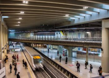 Bruxelles-métro-Schuman - actualité-kotplanet