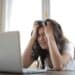 pexels-andrea-piacquadio - 6 horribles coups de stress que tu te tapes durant tes études