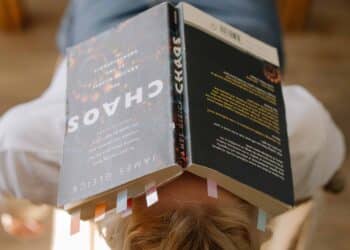 pexels-cottonbro-studio - Si ces 6 memes te parlent, c'est que tes cours te fatiguent de fou