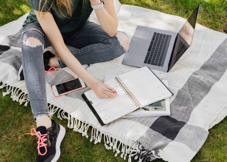 8 accessoires pour mieux organiser ta vie étudiante