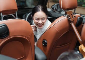 pexels-ketut-subiyanto-amisenvoiture-8 phrases que tu peux entendre si tu es en voiture avec tes potes