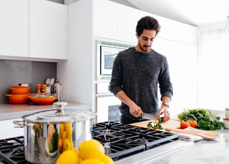 unsplash-jason-briscoe - 5 memes qui résument bien les talents culinaires de ton ta coloc