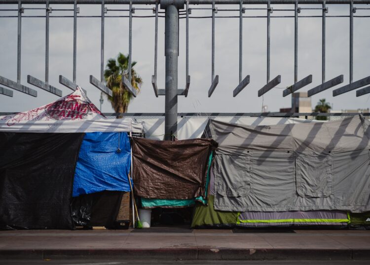 levi-meir-clancy-tente-crise de l'asile en belgique, qu'en pensent les étudiants-unsplash