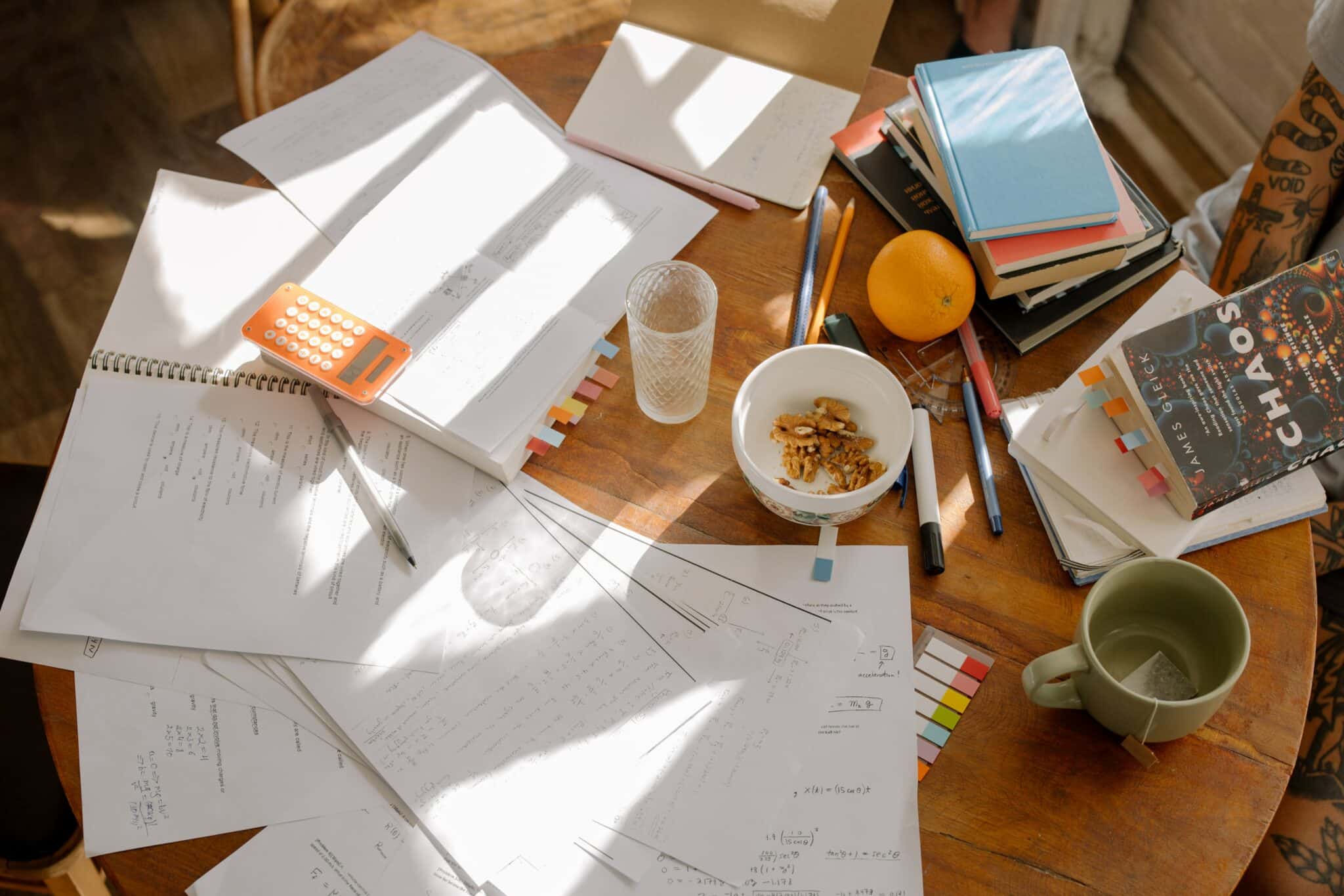 pexels-cottonbro-studio - quiz vas-tu décider de procrastiner face à ces situations de ta vie d’étudiant 2