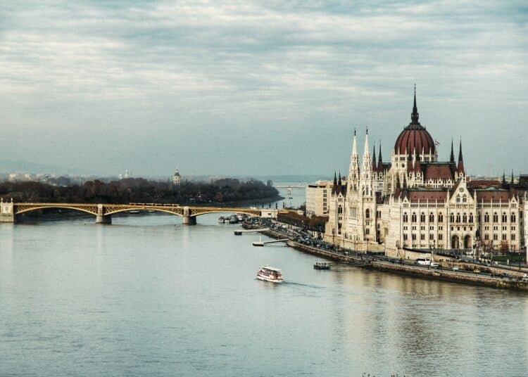 pexels-dominika-gregušová- ville budapest - Que faire à Budapest lorsqu’on est étudiant