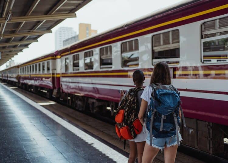 pexels-ketut-subiyanto-train-900 pass offerts aux jeunes Belges pour découvrir l’Europe en train