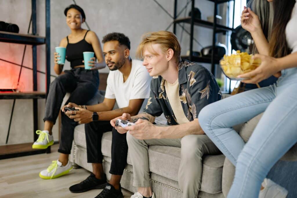 pexels-yan-krukau-vrienden die videogames spelen-6 free-to-play consolegames voor een leuke gameavond met vrienden
