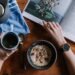 Pixabay-THE 5TH-étudiante qui prend son petit déjeuner-3 recettes étudiantes avant d’aller à la salle de sport