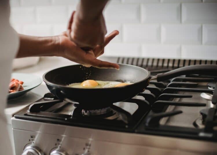 4 applications gratuites pour t'aider à cuisiner au kot