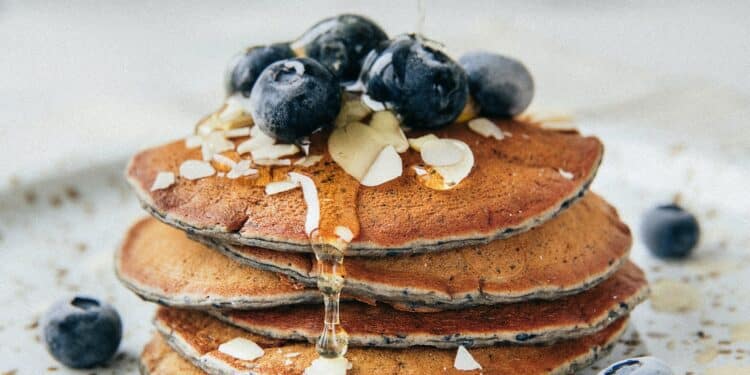 Recette de pancakes myrtilles réconfortants pour un après-midi entre étudiants