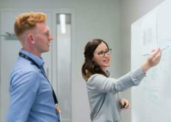 pexels-thisisengineering - 5 moments que tu vis lors d'un examen oral