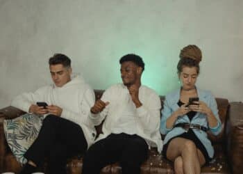 pexels-tima-miroshnichenko- Les 5 clichés des étudiants sur les bières sans alcool, parlons-en
