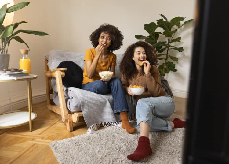 7 idées de films pour briser la glace avec tes colocs