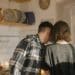 pexels-cottonbro-studio-deux étudiants qui cuisinent - 4 Recettes saines et rafraîchissantes à faire à ton kot