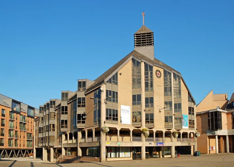 wikipedia-emdee - 6 memes que seuls les étudiants de Louvain-la-Neuve peuvent comprendre