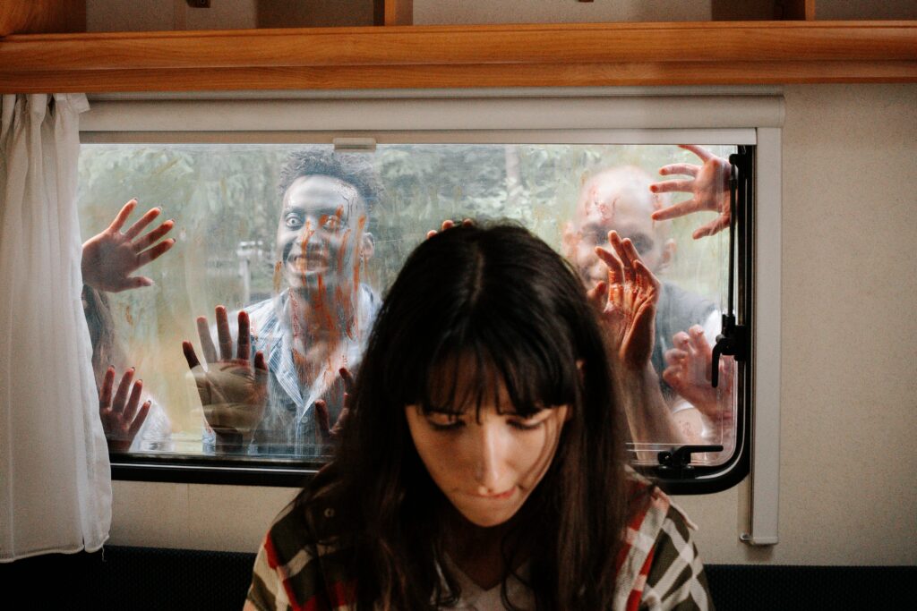pexels-cottonbro-studio-5 must-watch Halloween-films voor studenten