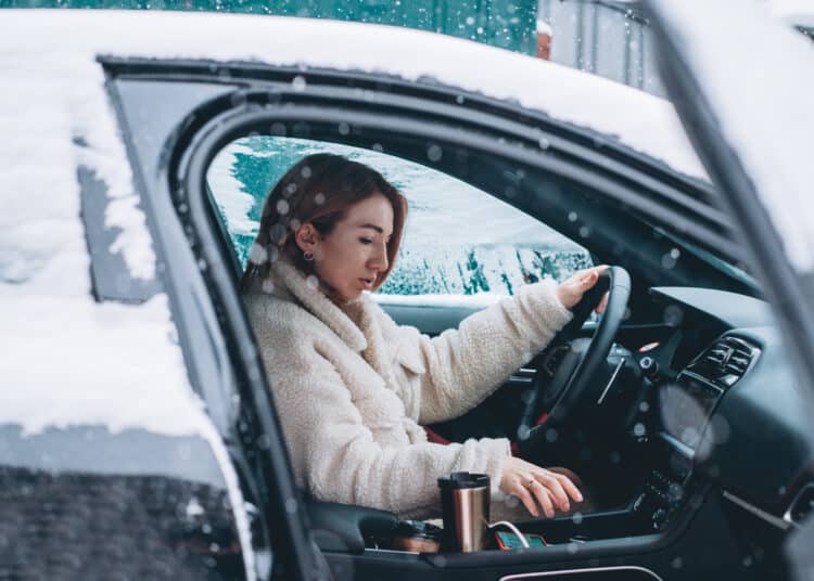 Comment préparer son véhicule pour l’hiver : conseils essentiels