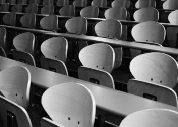 pexels-pixabay-La FWB va serrer à nouveau la vis face aux fausses universités