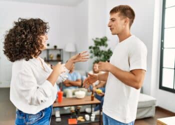 Comment calmer tes colocs quand une situation s’enflamme dans ton kot ?