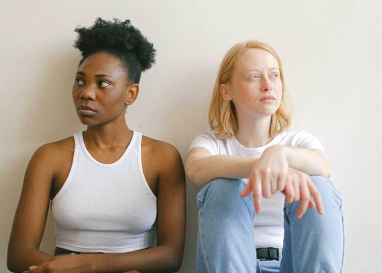 pexels-anna-shvets-dispute-cokoteur t’énerve conseils gérer tensions dans kot