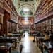 pexels-gesel-gens à la bibliothèque-Étudier à la bibliothèque les avantages et inconvénients