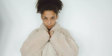 pexels-polina-tankilevitch-4 redenen om als kotstudent een kersenpitkussen te hebben