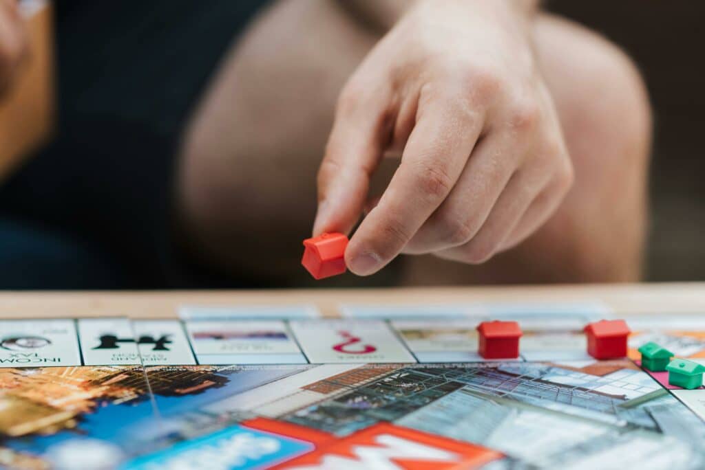 pexels-anete-lusina- 6 gezelschapsspelen om als student met vrienden te spelen
