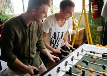 pexels-yankrukov- 6 dingen die niet mogen ontbreken op je EK-feestje op kot