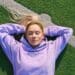 pexels-shvetsa-fille détendue-Comment se préparer pour l’année prochaine