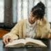 pexels-tima-miroshnichenko-fille qui étudie-Et si la seconde session était faite pour toi