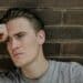pexels-mikegreer-photos-homme qui réfléchit-Baptême étudiant ou pas, le grand dilemme