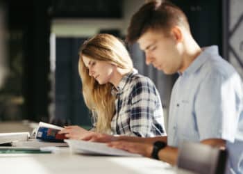 freepik - 4 redenen om voor een tweede diploma te studeren