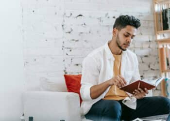 pexels-michael-burrows-4 redenen waarom journaling goed is voor studenten