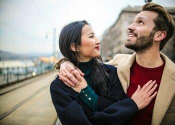 pexels-olly- 5 manieren om als student je partner beter te leren begrijpen