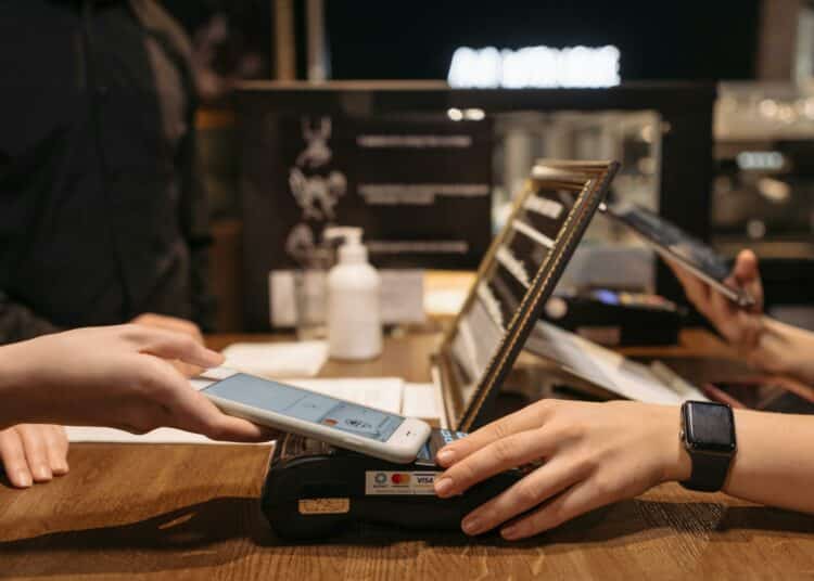 pexels-pavel-danilyuk - 5 memes qui résument bien la galère de vivre avec un budget d'étudiant