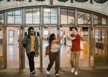 pexels-william-fortunato-4 voordelen extra-curriculaire activiteiten voor studenten