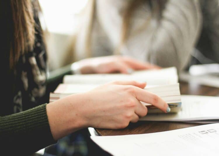 unsplash-sarah-noltner - Si ton blocus approche, ces 5 memes sont faits pour toi