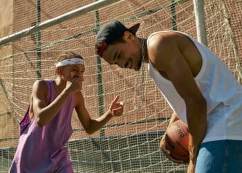 pexels-cottonbro-4 voordelen van sporten met medestudenten