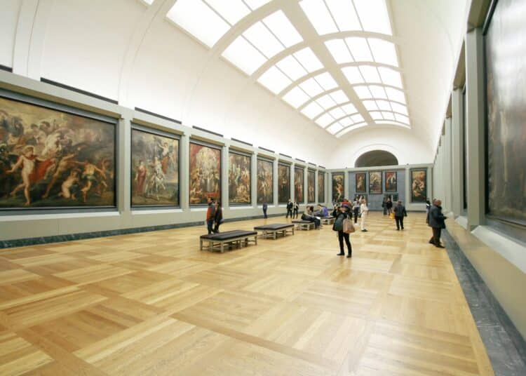 pexels-riciardus- personnes au musée - Les meilleurs musées en Belgique.jpg