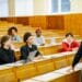 pexels-yankrukov- étudiants en cours - Pourquoi opter pour des cours du soir ?.jpg