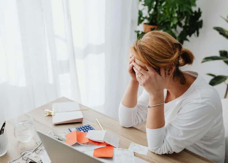 pexels-karolina-grabowska-calendrier avent 20 - Dormir avec un masque chauffant pour les yeux