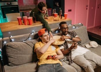 pexels-pavel-danilyuk-5 tips om als student je sociaal leven te onderhouden tijdens de examens