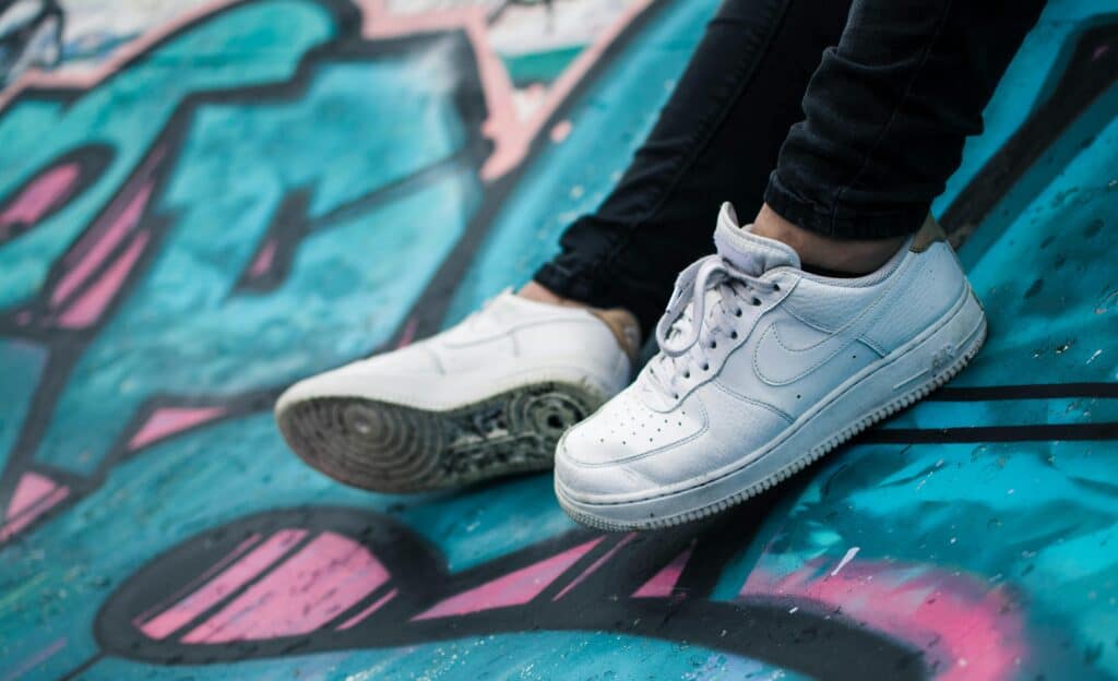 pexels-pluyar-4 wintersneakers voor studenten