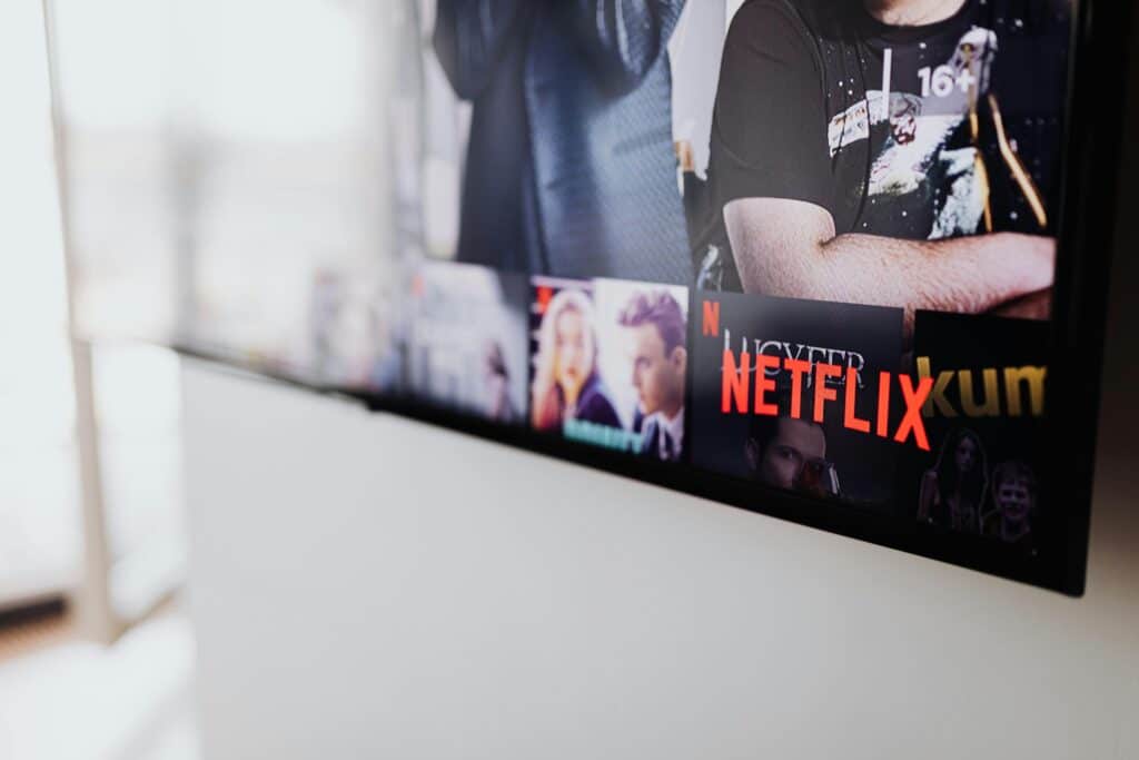 pexels-karolina-grabowska- Téléréalités sur Netflix Les émissions à ne pas manquer