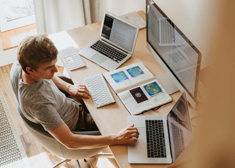 5 gestes simples pour réduire son empreinte numérique étudiante