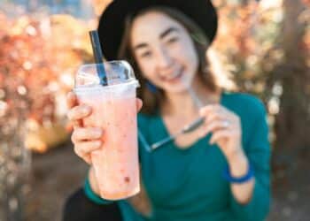 pexels-rdne-4 lekkere smoothies voor studenten